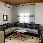 Noemi House Krujë