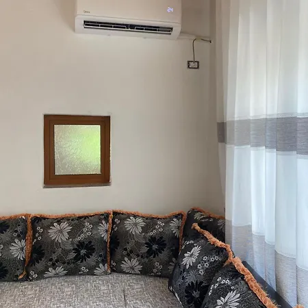 Noemi House Apartment *