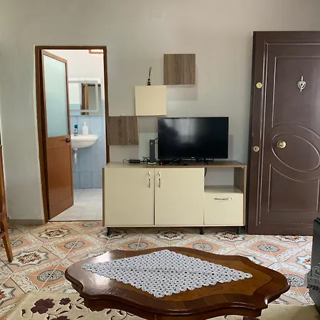 Lägenhet Noemi House Krujë