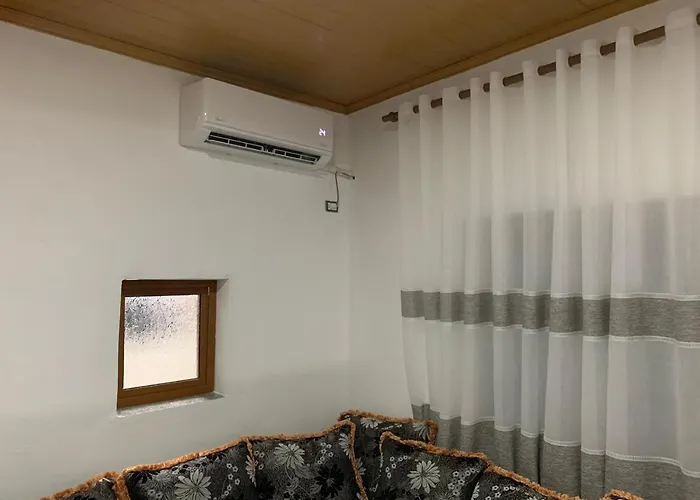 Noemi House Apartment *